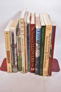 lot 298 image: 11 European Home and Garden Books