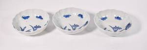 lot 15 image: Set of 19th Century Japanese Blue and White Porcelain Bowls