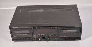 lot 104 image: Pioneer Cassette Deck Stereo System