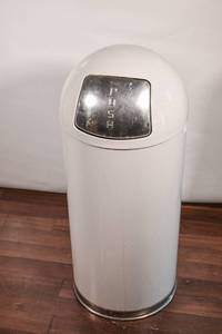 lot 365 image: White Metal Trash Can
