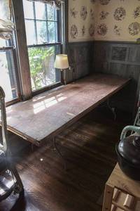 lot 424 image: Large Folding Table