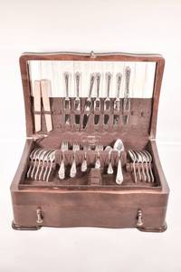 lot 60 image: Chest of Silver-Plated Flatware