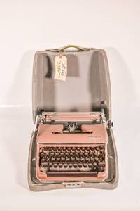 lot 394 image: Vintage Olympia DeLuxe Typewriter