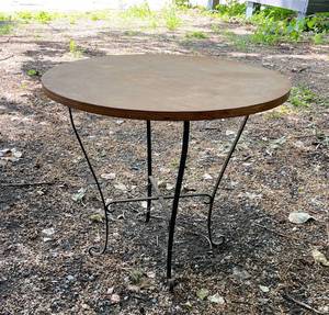lot 401 image: Round Wood and Metal Patio Side Table