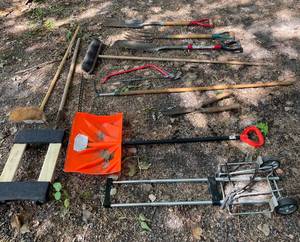 lot 411 image: Group of 12 Yard and Garage Tools