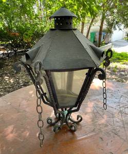 lot 413 image: Black Metal Lantern
