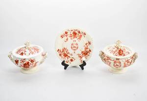 lot 139 image: Set of One Plate and Two Tureens in Red and White