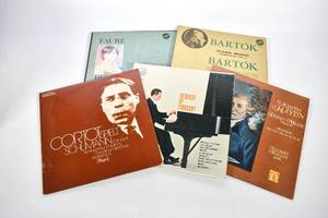 lot 114 image: Box of Records - Classical, Baroque, and 20th Century