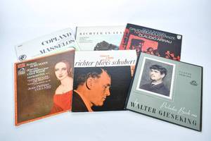 lot 115 image: Box of Records - Classical and Romantic Music