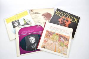 lot 117 image: Box of Records - Opera #3