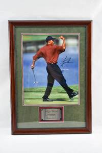 lot 43 image: Signed Photograph of Tiger Woods
