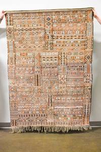 lot 24 image: Zemmour-Style Moroccan Tapestry