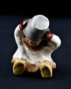 lot 293 image: Signed Ahtoon Statuette by C. Alan Johnson