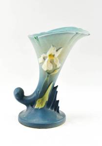 lot 122 image: Green Iris Vase by Roseville Pottery