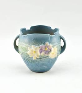 lot 128 image: Blue Cosmos Jardiniere by Roseville Pottery