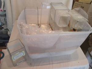 lot 124 image: Assorted sized glass block style pl...