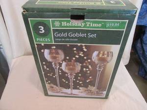 lot 128 image: Holiday time 3 piece gold goblet se...