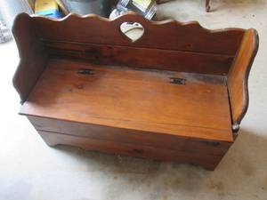 lot 175 image: Wood storage benchtoy box with cut...