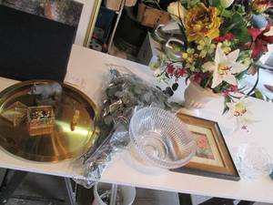 lot 202 image: Beautiful faux peony and lily arran...