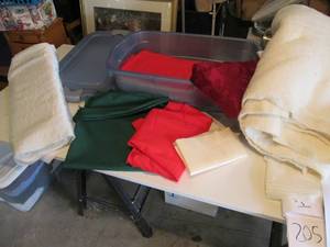 lot 205 image: Assorted material and curtains expl...