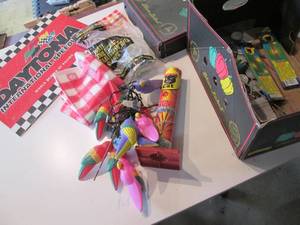 lot 224 image: Festive fun and decor...