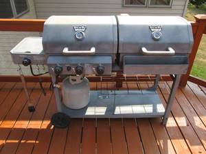 lot 96 image: King Griller by Char Griller grill ...