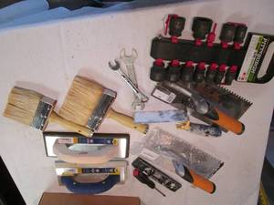 lot 34 image: concrete and drywall hand tools