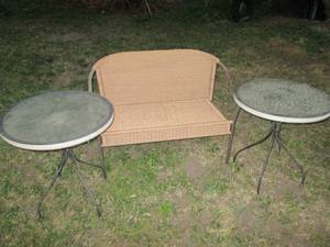 lot 68 image: Metal framed Wicker Rattan outdoor ...