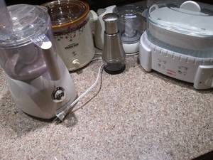 lot 86 image: 5 countertop kitchen appliances...