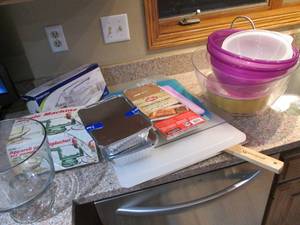 lot 93 image: Cutting boards, serving dishes and ...