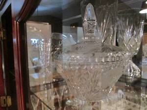 lot 296 image: Set of fancy glassware...