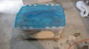lot 272 image: Clamshell closing tote full of Hall...