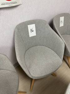 lot 16 image: Grey fabric sitting chair