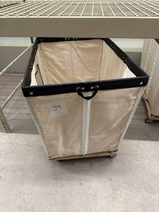lot 34 image: Royal basket truck 16BU