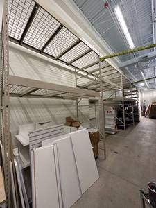 lot 36 image: Pallet racking 12 uprights (5) 50 8 beams (22)