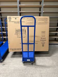 lot 54 image: Blue Uboat 5x60x16