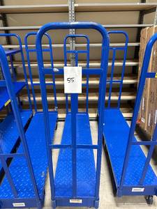 lot 55 image: Blue Uboat 5x60x16