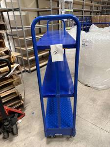 lot 58 image: Blue Uboat 5x60x16 wShelves