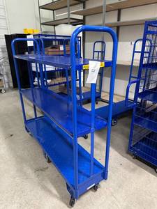 lot 59 image: Blue Uboat 5x60x16 wShelves