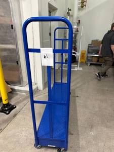 lot 61 image: Blue Uboat 5x60x16