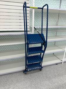 lot 83 image: Blue 4-Step Ladder