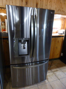 lot 15 image: LG Black Stainless French Door RefrigeratorFreezer