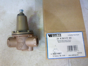 lot 62 image: Watts Regulator Stainless Steel Integral Strainer