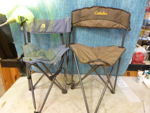 lot 101 image: Folding Chairs