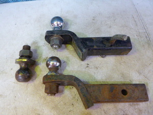 lot 107 image: 2 Receiver Hitches