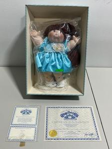 lot 1 image: Vintage Cabbage Patch Kids Porcelain Collection Limited Edition Melanie Susanne #4886