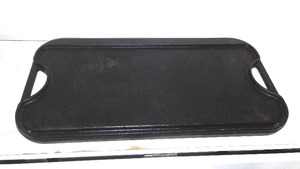 Reversible Cast Griddle.