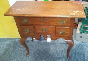 Thomasville Sideboard or Buffet. Drawers.