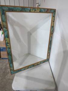 lot 46 image: 25 12 x 31 34 Decorative Framed Mirror