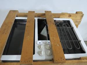 lot 8 image: Jen-Air 30 Cooktop Model - JED8230ADW - Missing One Heating Element
